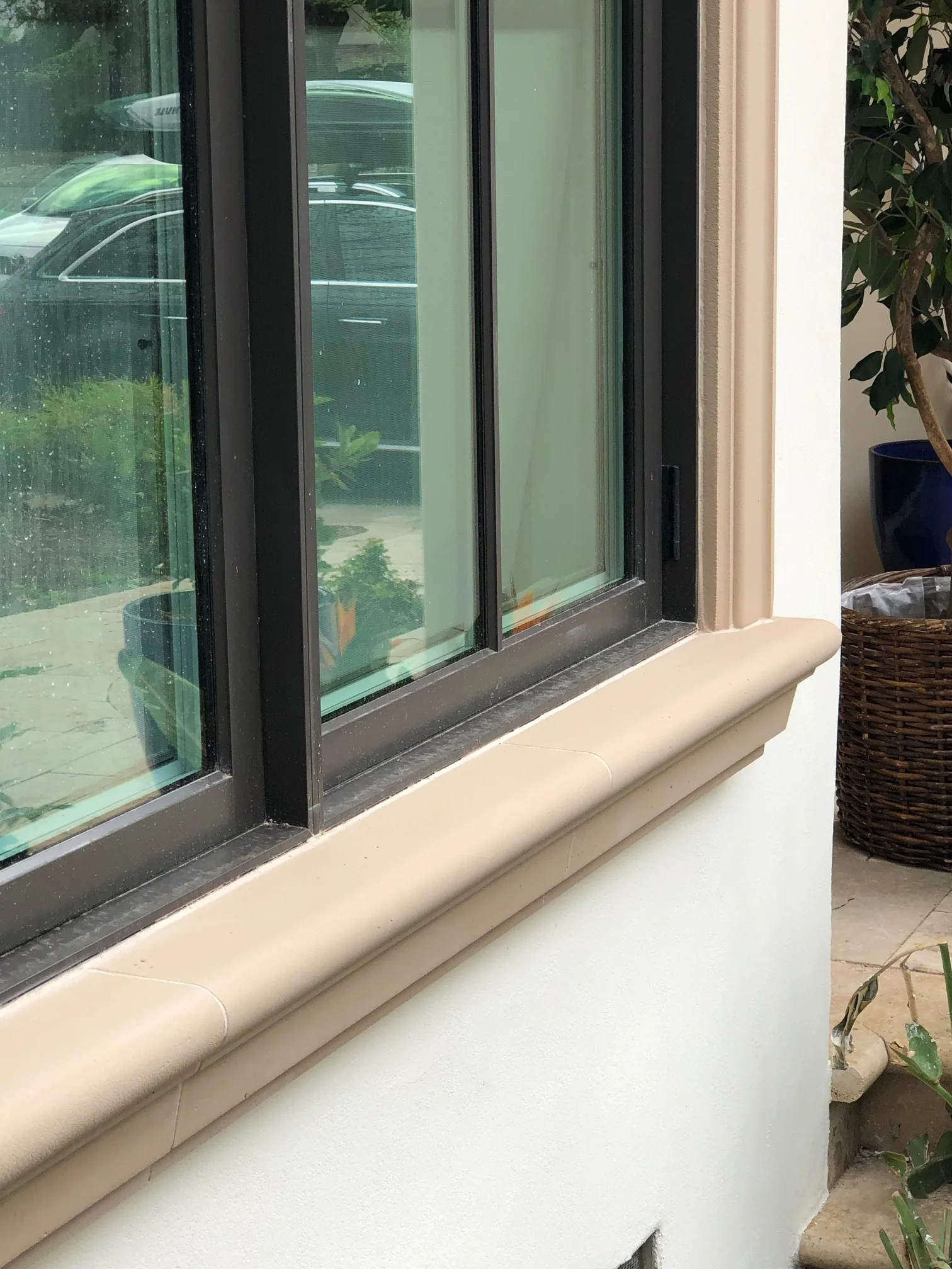 Lightweight alternative: a Limelight sill beneath multiple windows
